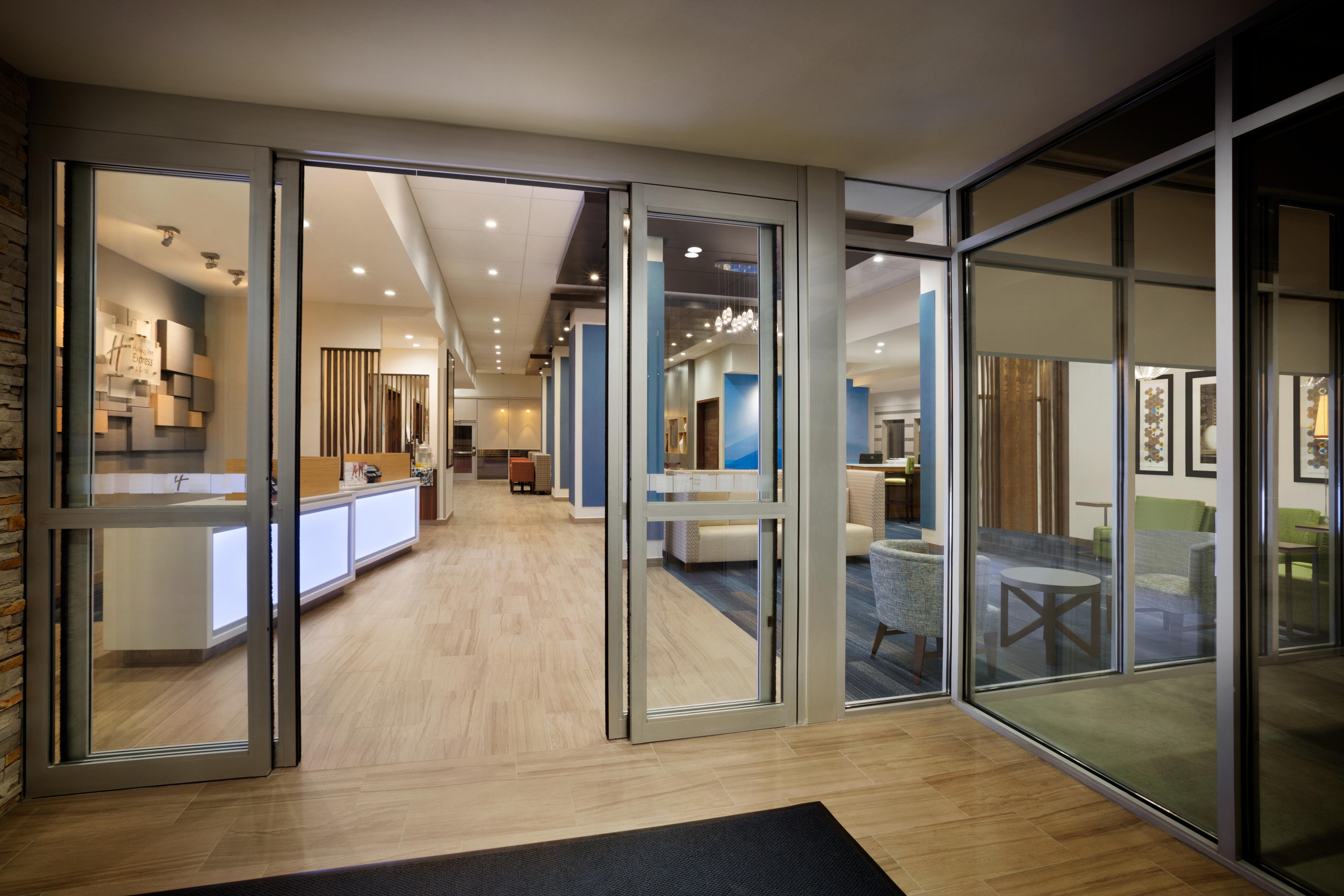 Holiday Inn Express & Suites - Mcallen - Medical Center Area By Ihg Eksteriør billede
