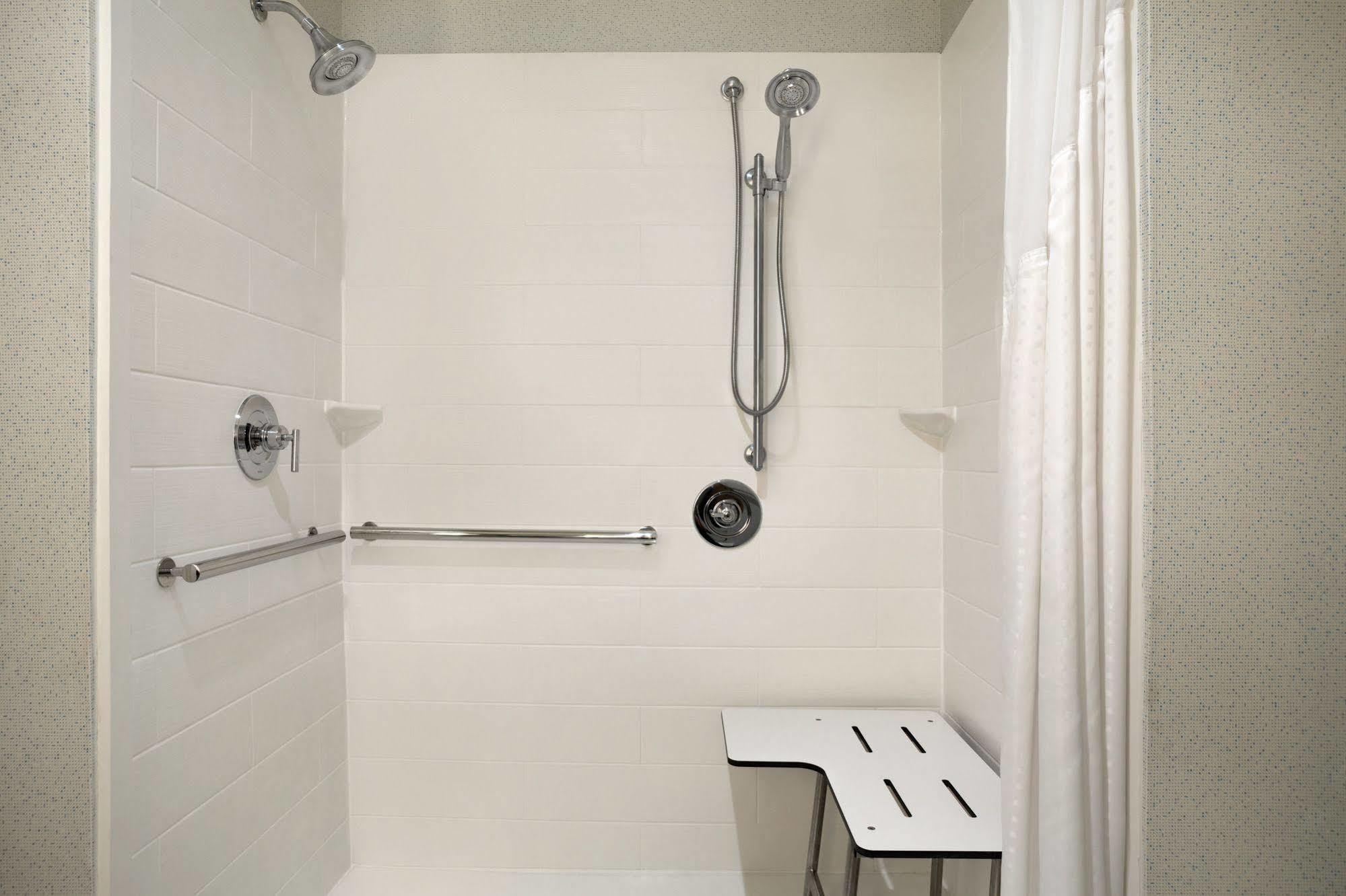 Holiday Inn Express & Suites - Mcallen - Medical Center Area By Ihg Eksteriør billede